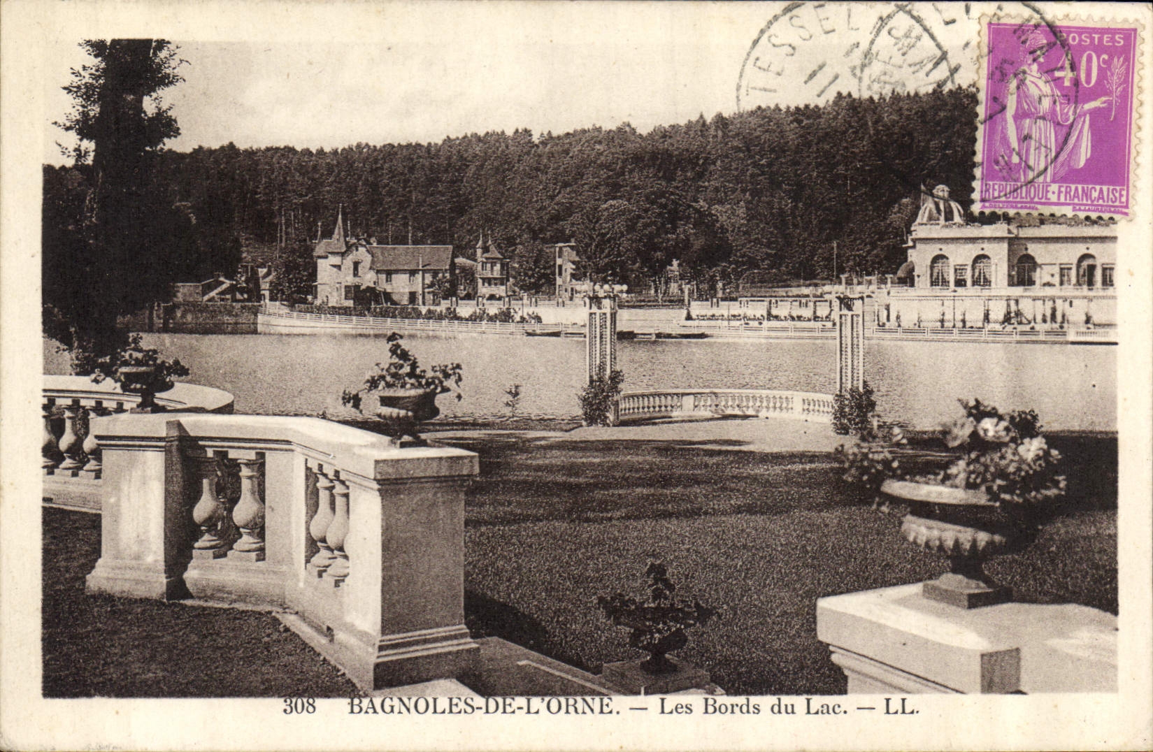 CPA Bagnoles de l'Orne Les Bords du Lac