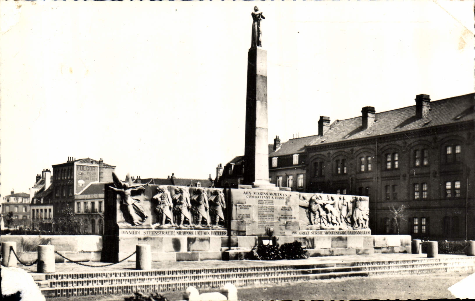 CPA Dunkerque Monument aux Fusiliers Marins 