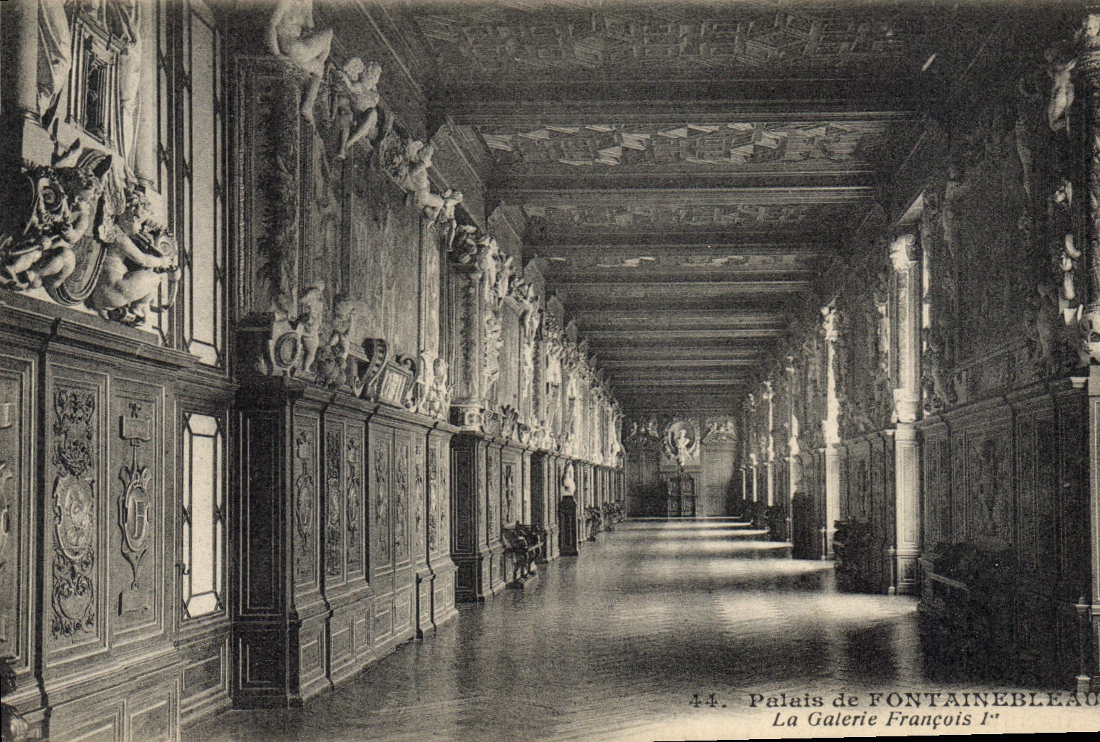 CPA Palais de Fontainebleau La Galerie Francois 1st 