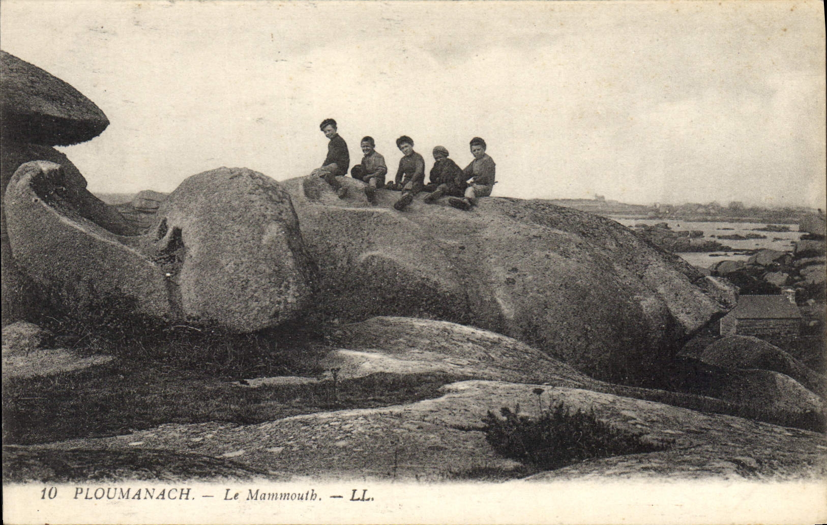 CPA Ploumanach Le Mammouth 
