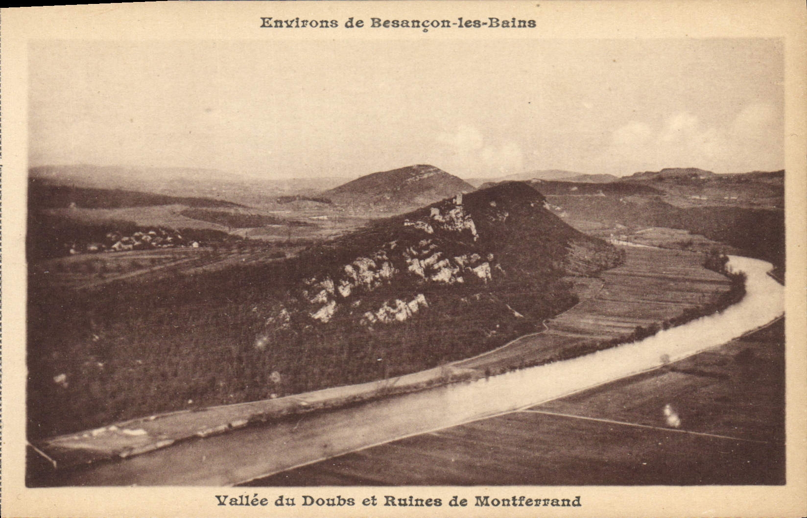 CPA Environs de Besancon les Bains Vallee du Doubs et Ruines de Montferrand