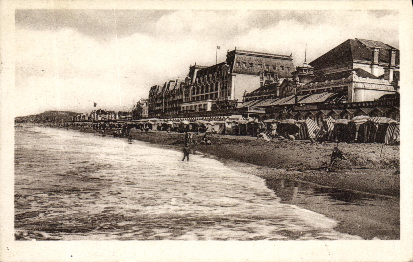 CPA Cabourg La Plage 