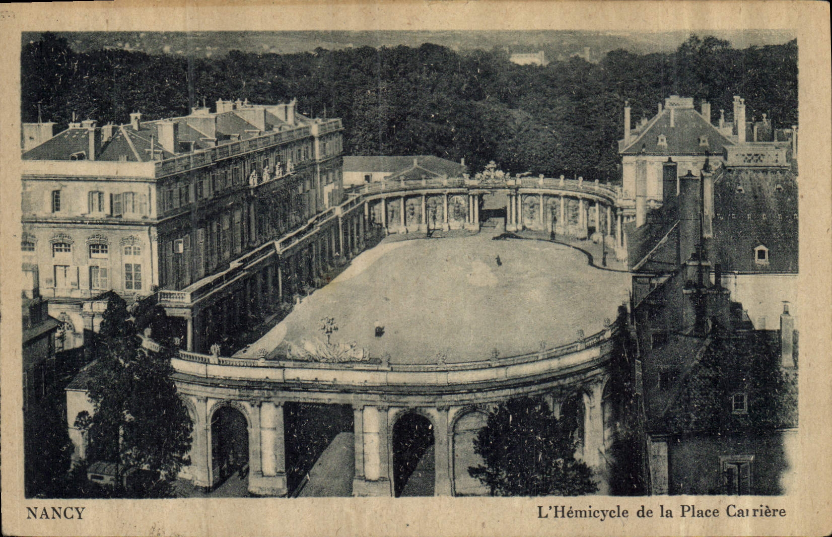 CPA Nancy L'Hemicycle de la Place Carriere 