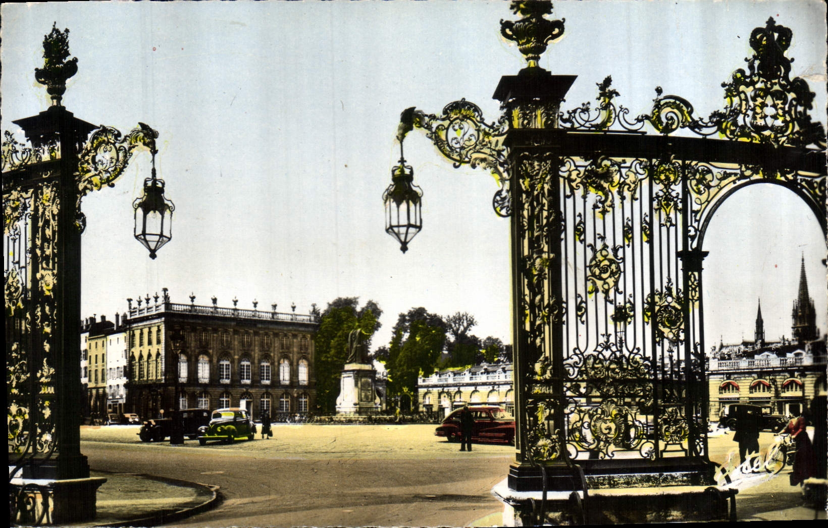 CPA Nancy Place Stanislas Les Grilles de Jean Lamour
