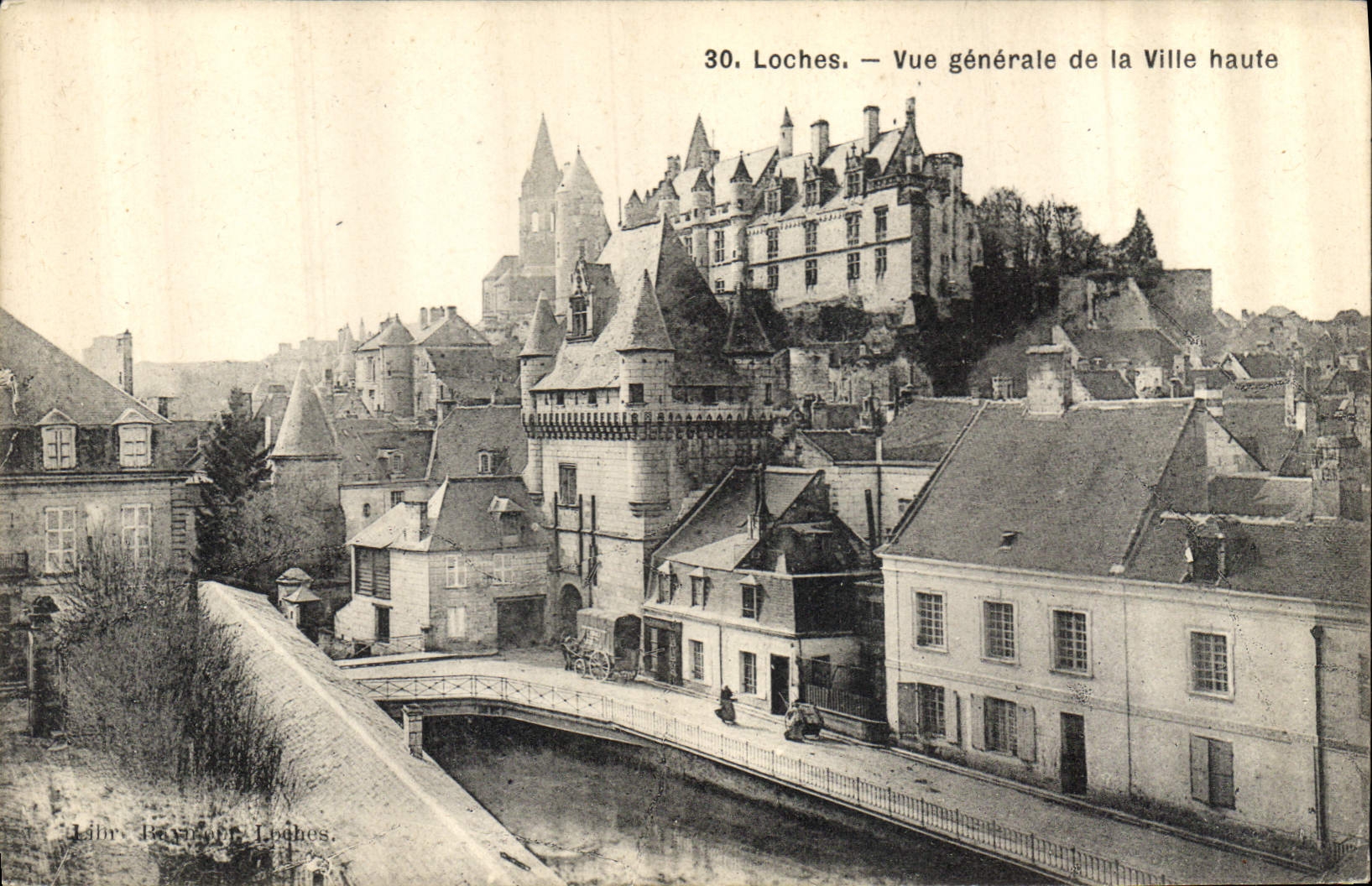 CPA Loches Vue generale de la Ville haute
