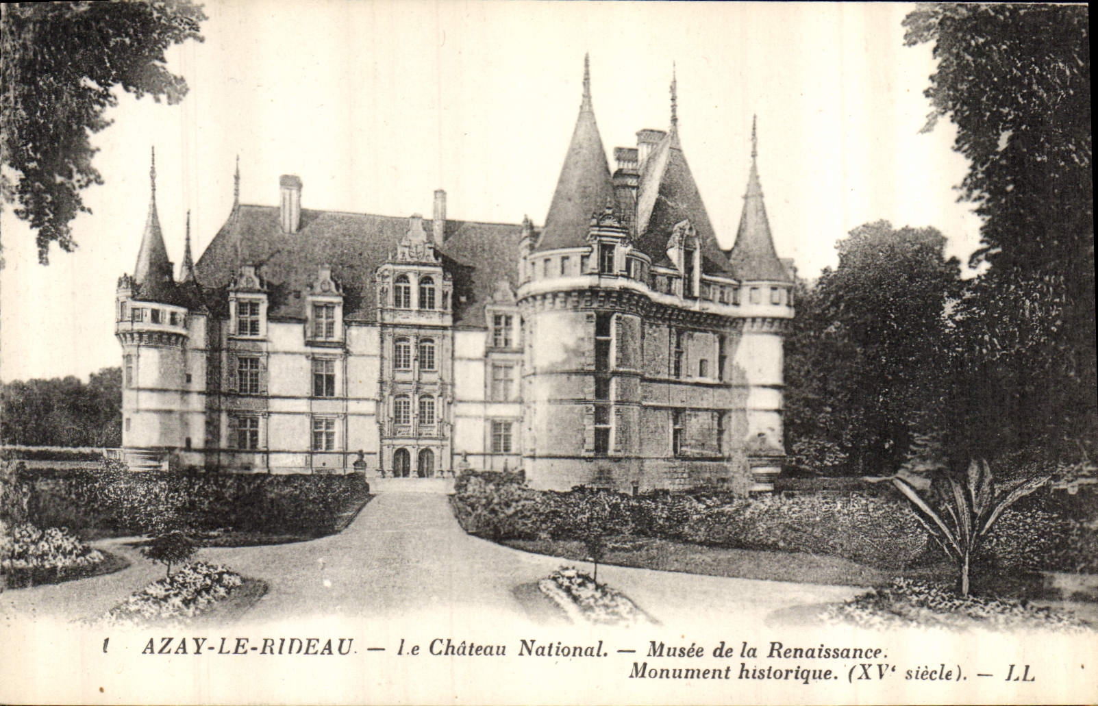 CPA Azay le Rideau Le Chateau National Musee de la Rennaisance Monument historique