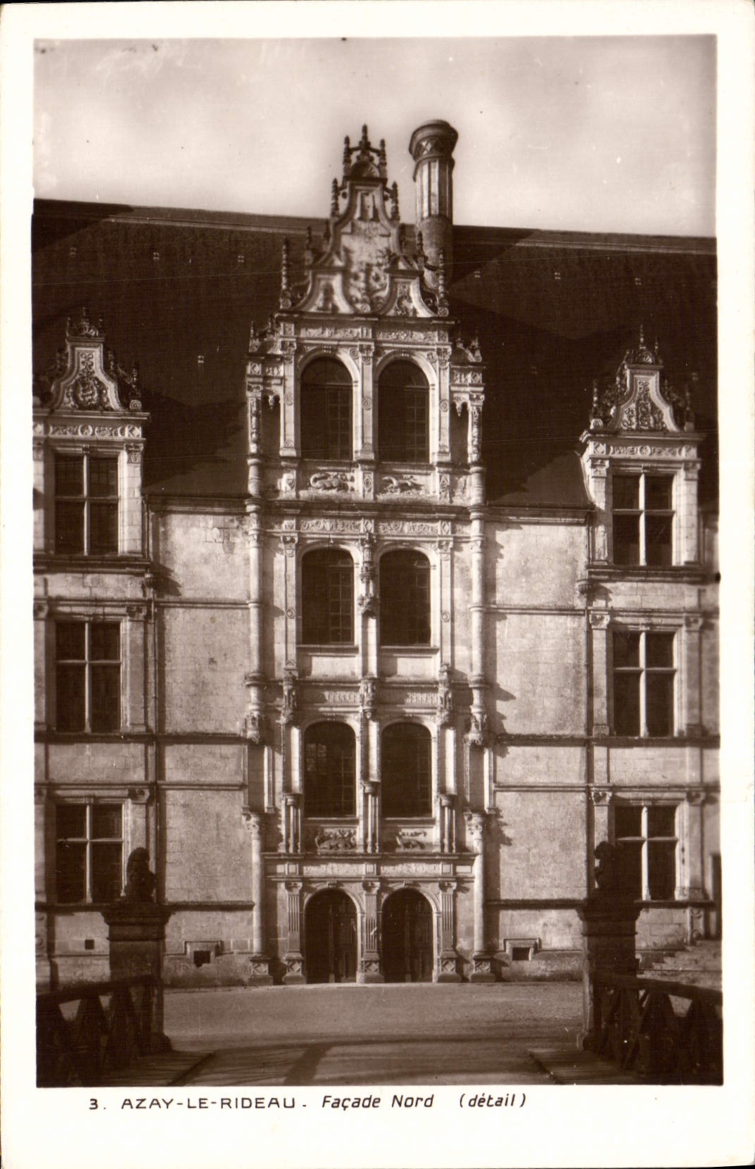 CPA Azay le Rideau Facade Nord detail 
