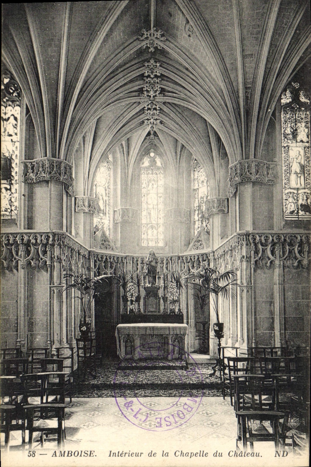 CPA Amboise Interieur de la Chapelle du Chateau