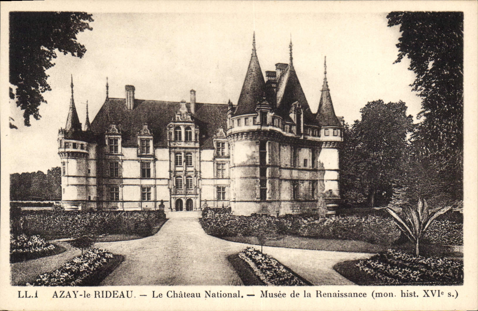 CPA Azay le Rideau Le Chateau National Musee de la Renaissance 