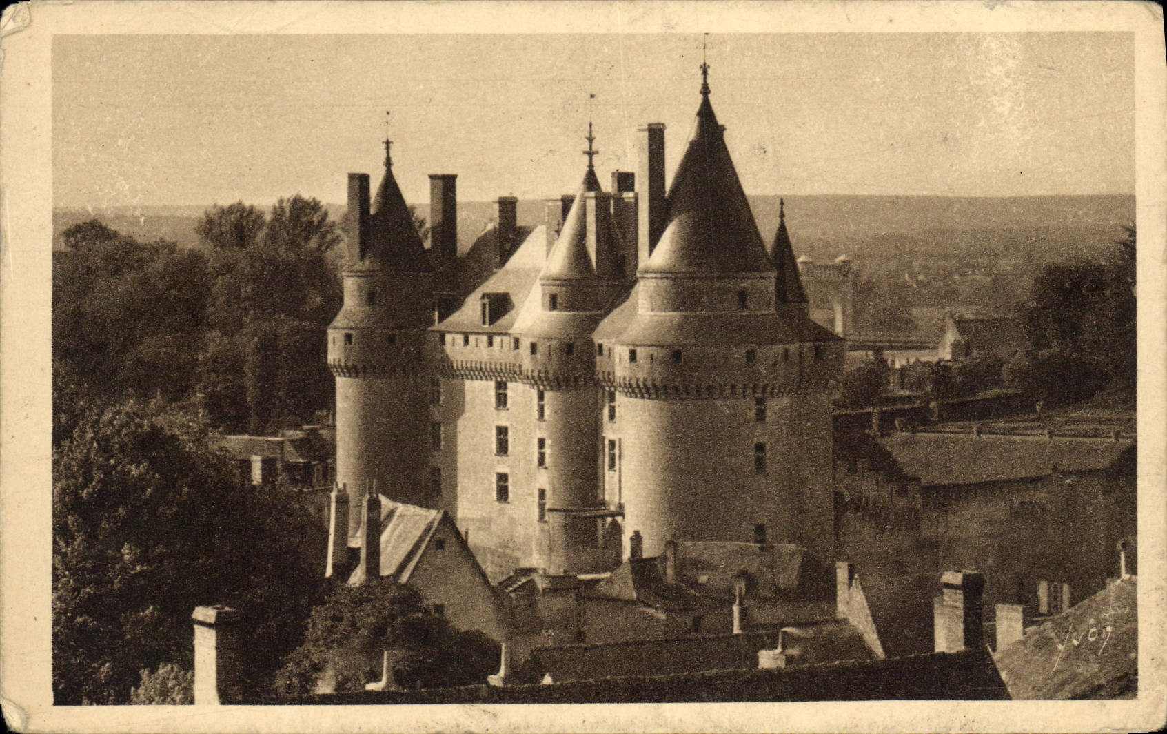 CPA Langeais Indre et Loire Facade Nord du Chateau 