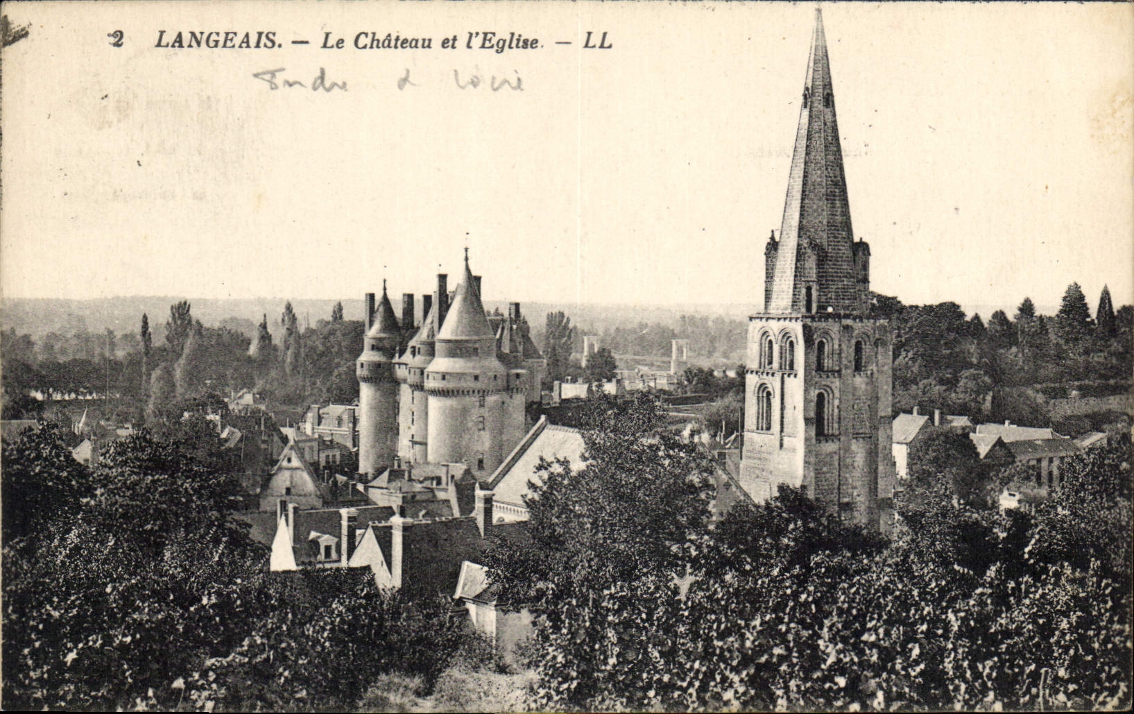 CPA Langeais Le Chateau et l'Eglise 