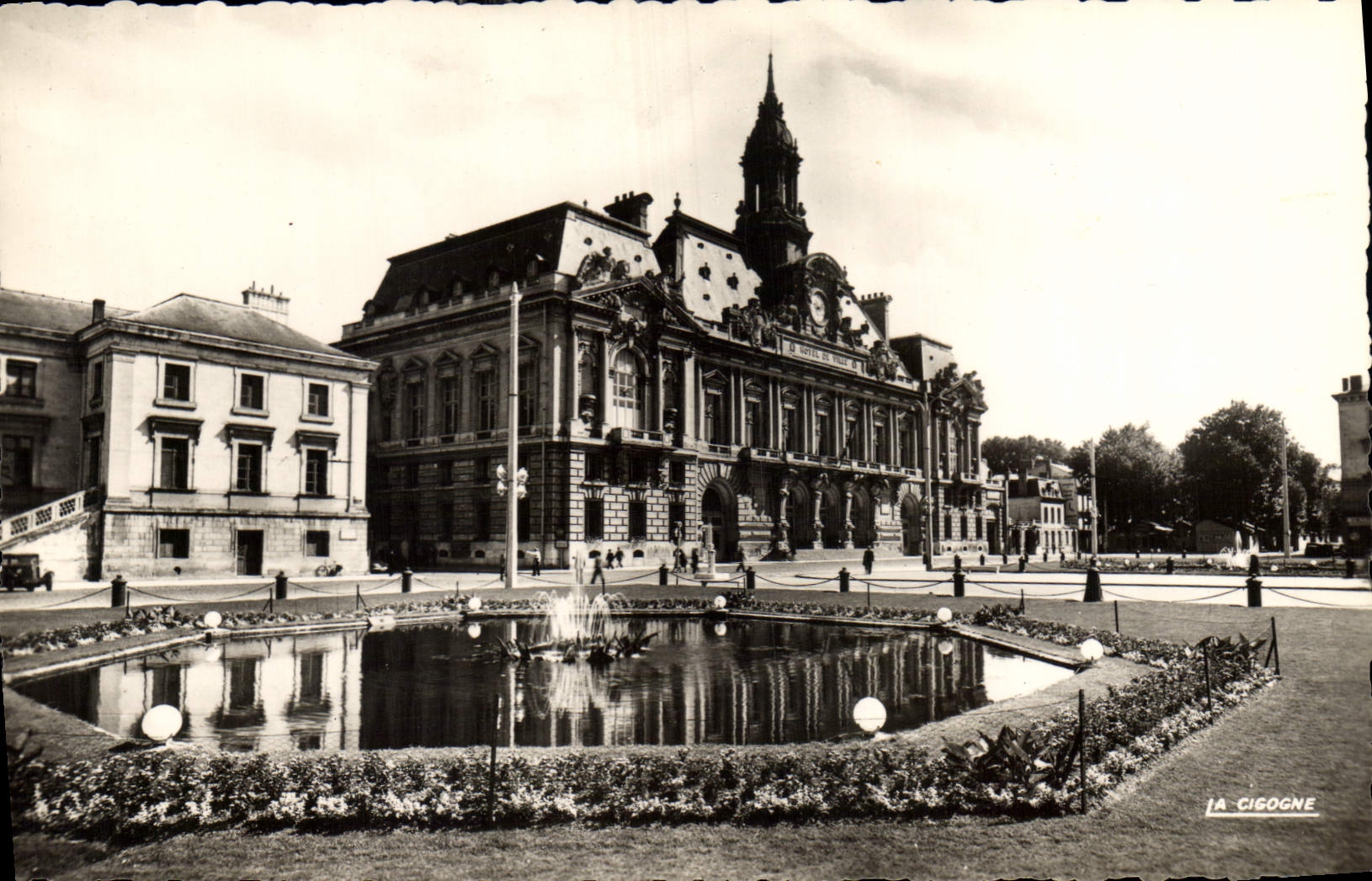 CPA Tours Indre et Loire Place Jean Jaures 