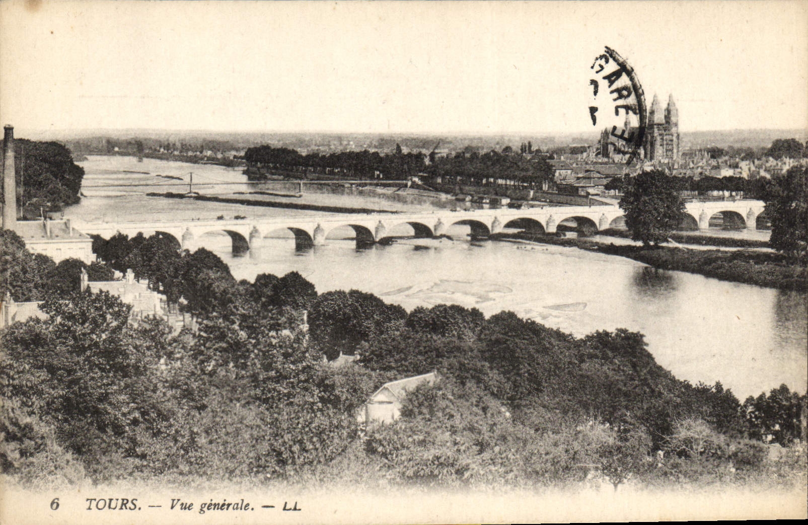 CPA Tours Vue generale 