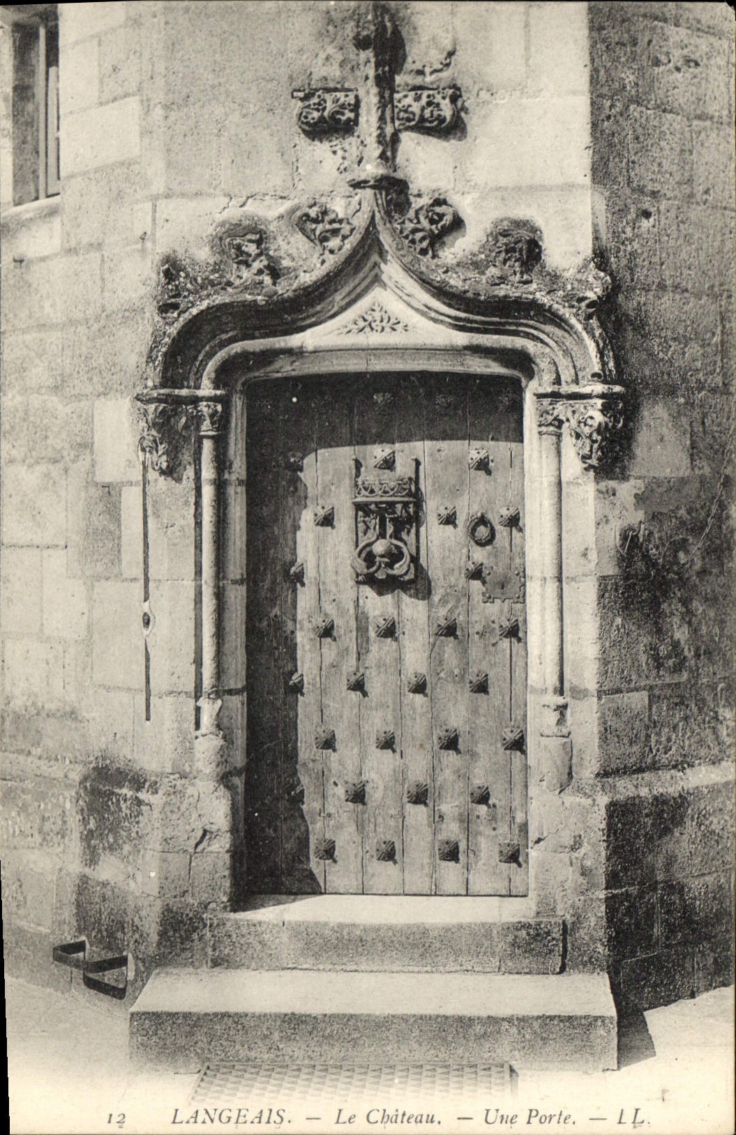 CPA Langeais Le Chateau Une Porte 