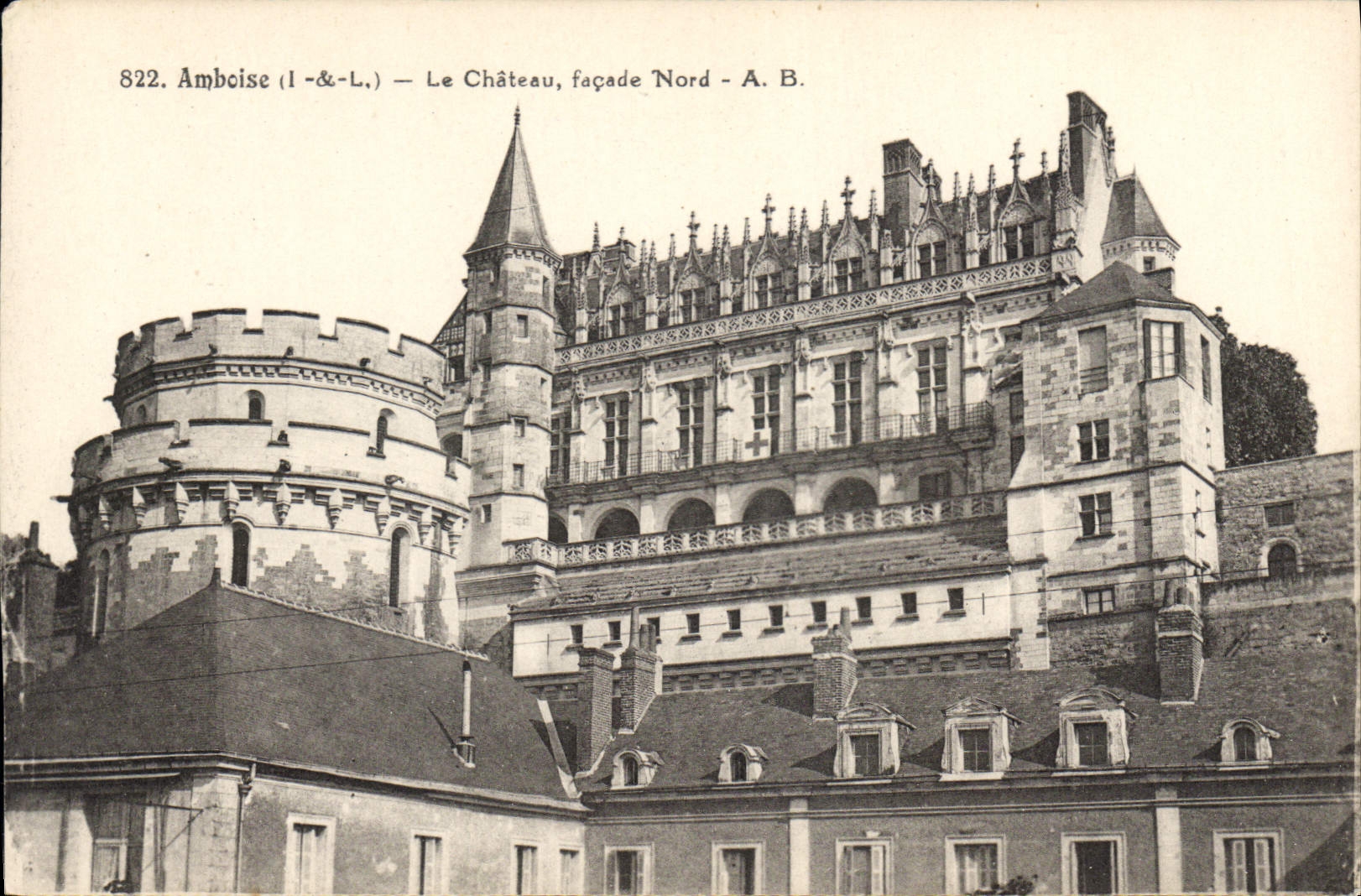 CPA Amboise Le Chateau facade Nord 
