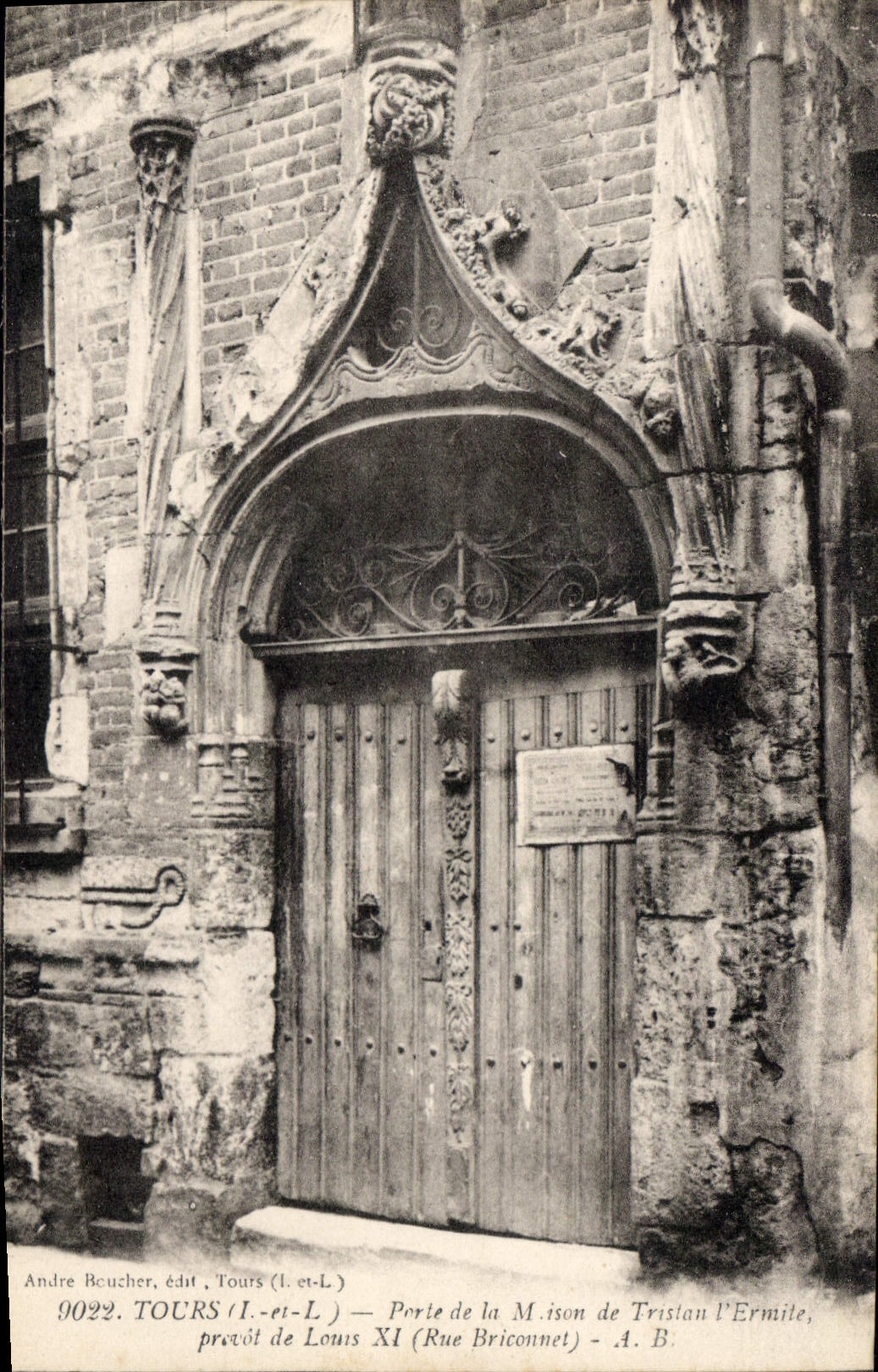 CPA Tours Porte de la Maison de Tristan l'Ermite prevot de Louis XI 