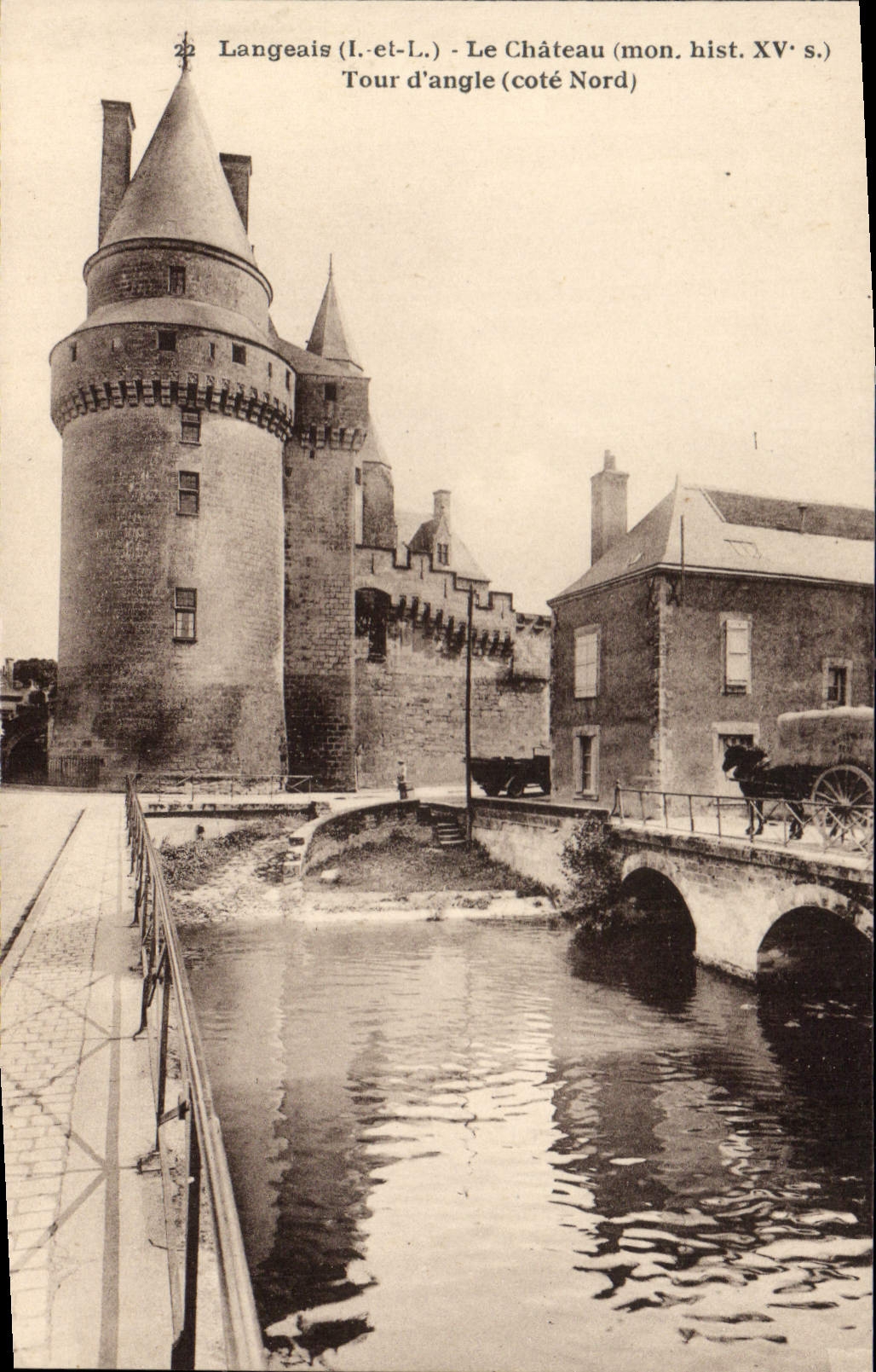 CPA Langeais Le Chateau Tour d'angle cote Nord 