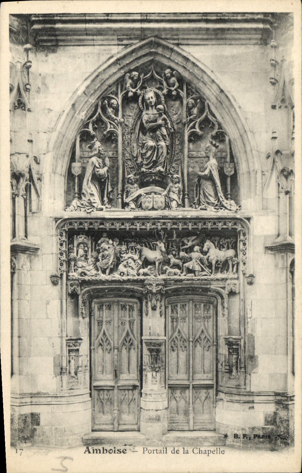 CPA Amboise Portail de la Chapelle 