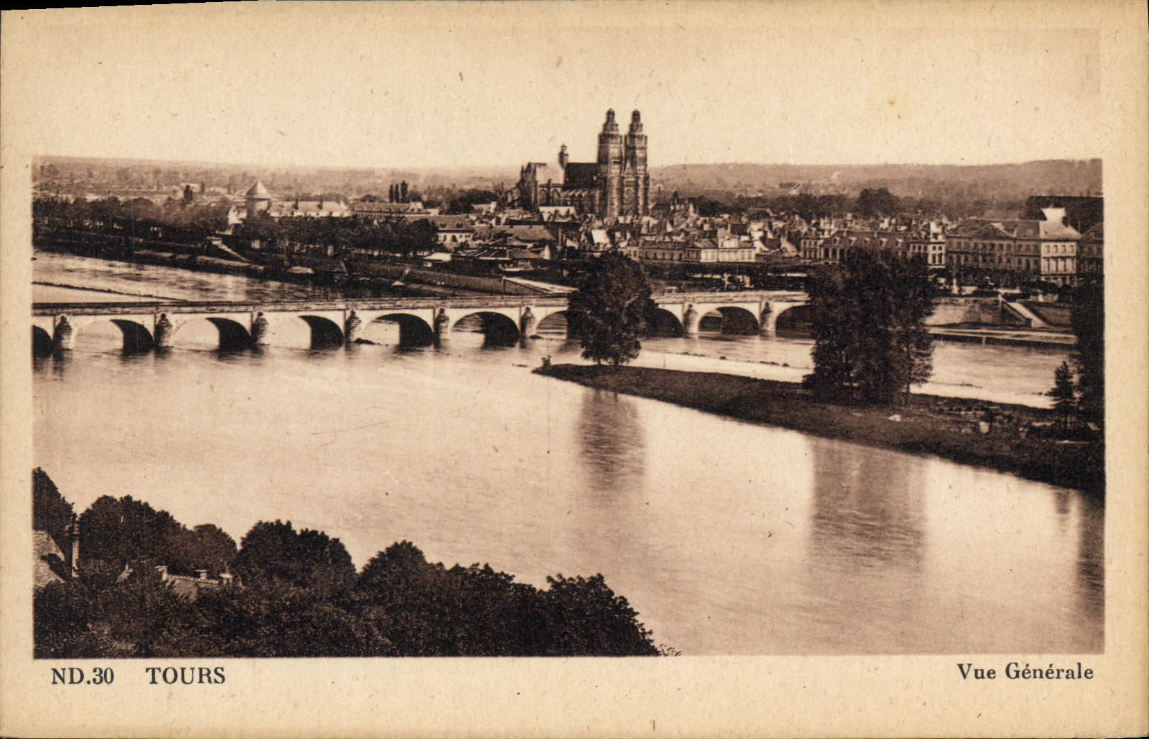 CPA Tours Vue Generale 
