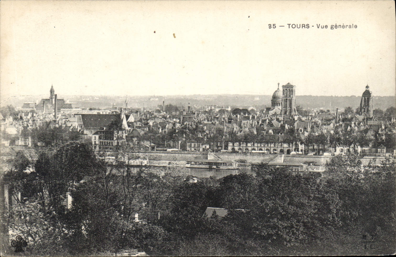 CPA Tours Vue generale 