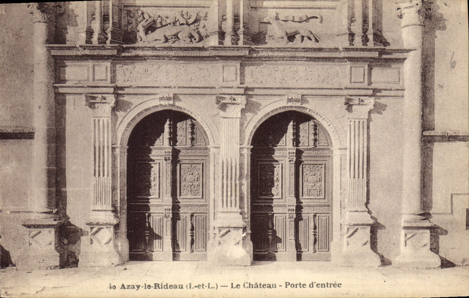 CPA Azay le Rideau Le Chateau Porte d'entree 