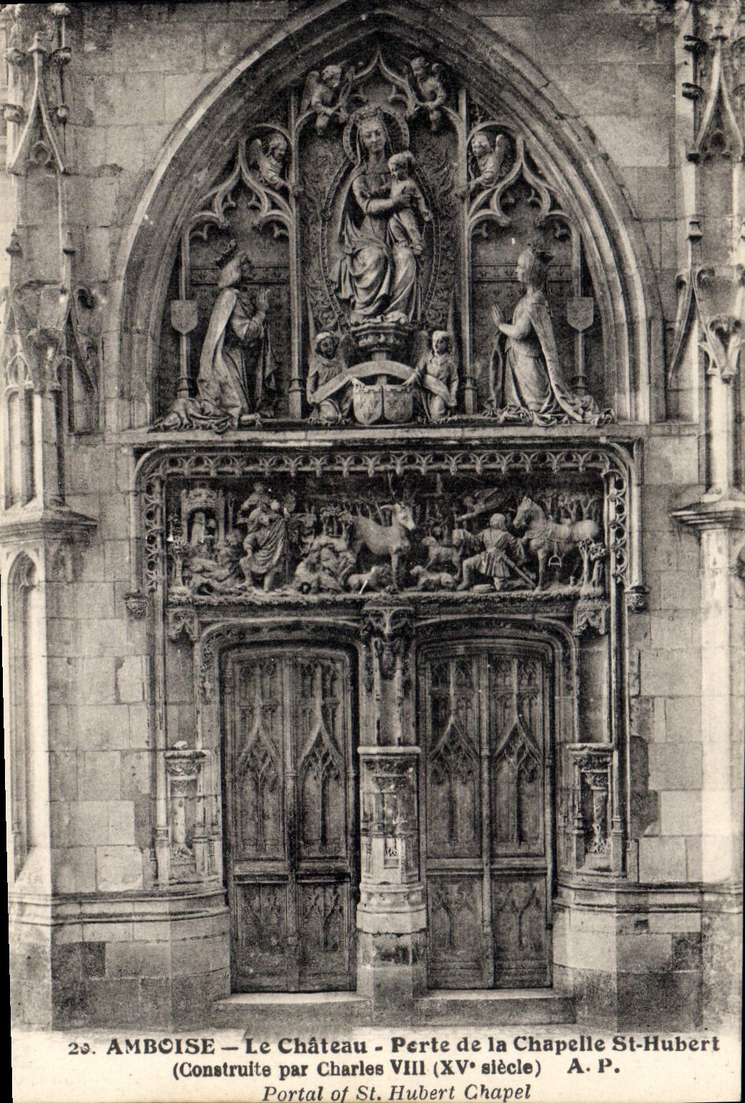 CPA Amboise Le Chateau Porte de la Chapelle St Hubert 