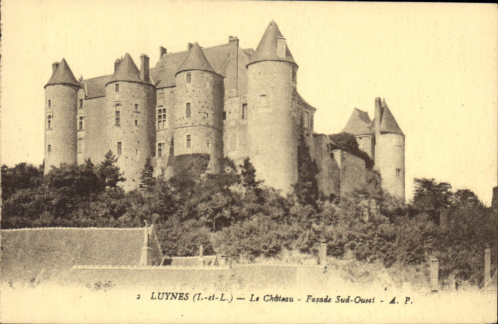 CPA Luynes Le Chateau Facade Sud Ouest 