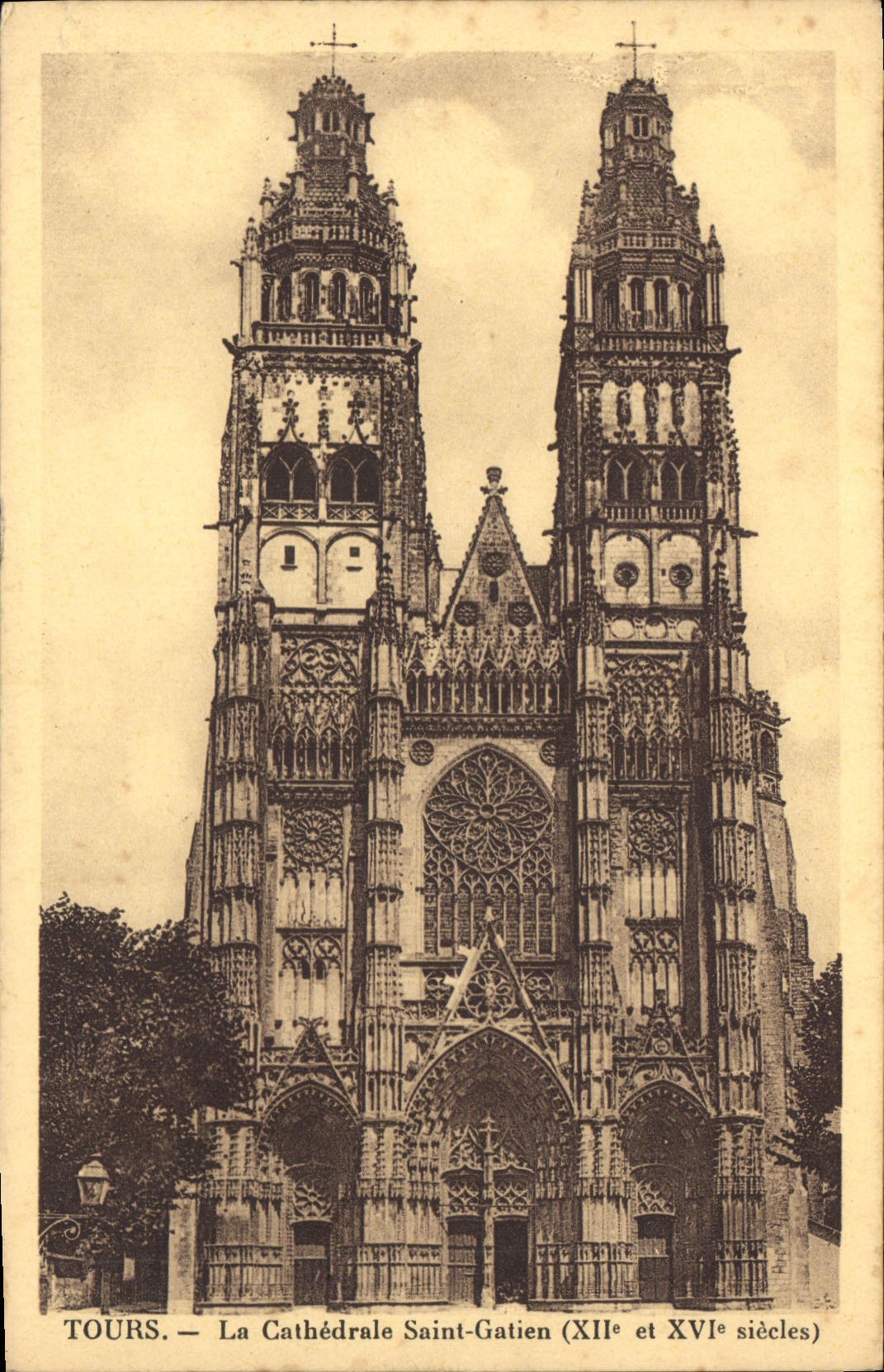 CPA Tours La Cathedrale Saint Gatien 