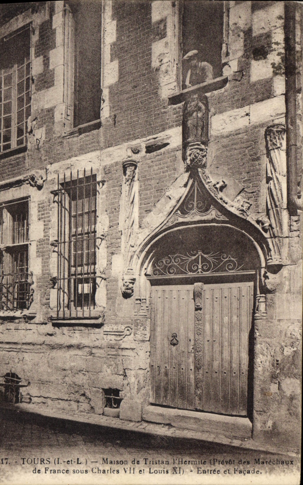 CPA Tours Maison de Tristan de l'Hermite 
