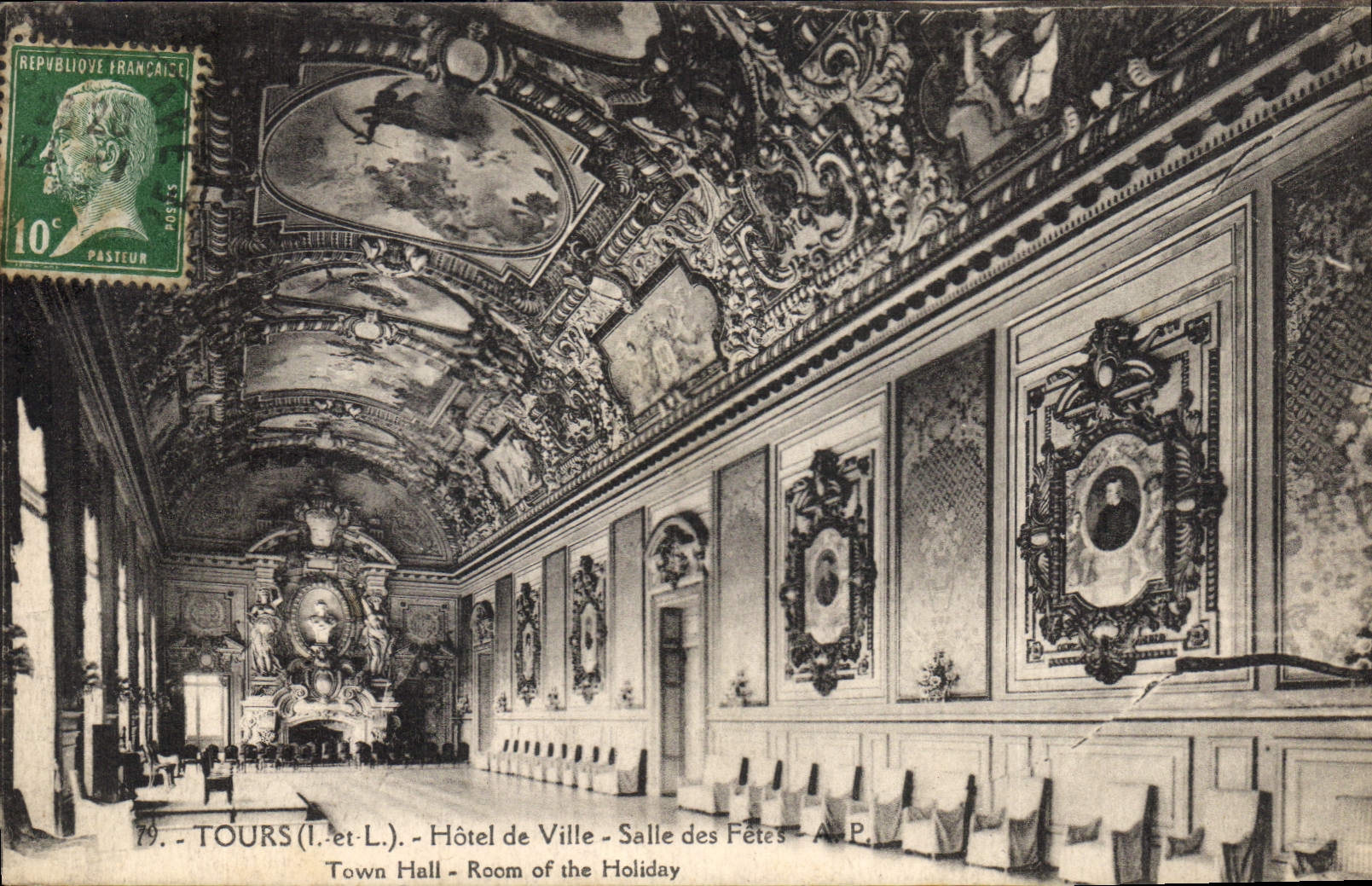 CPA Tours Hotel de Ville Salle des Fetes 