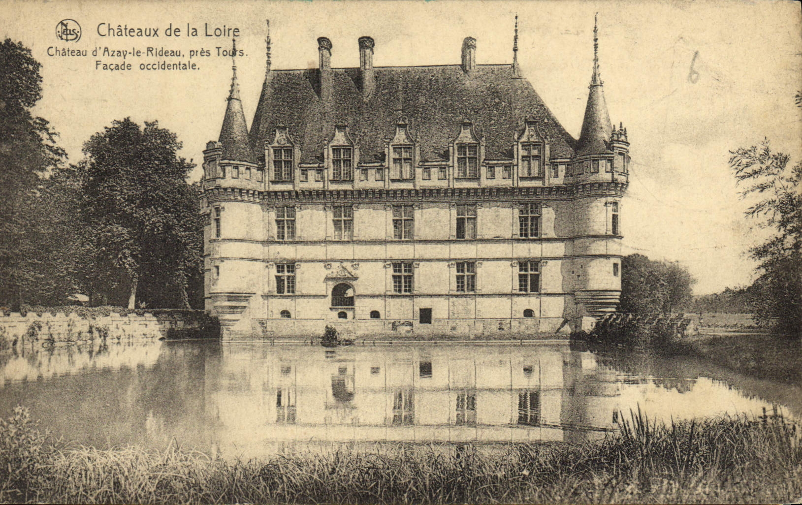 CPA Chateaux de la Loire Chateau d'Azay le Rideau pres Tours Facade occidentale 