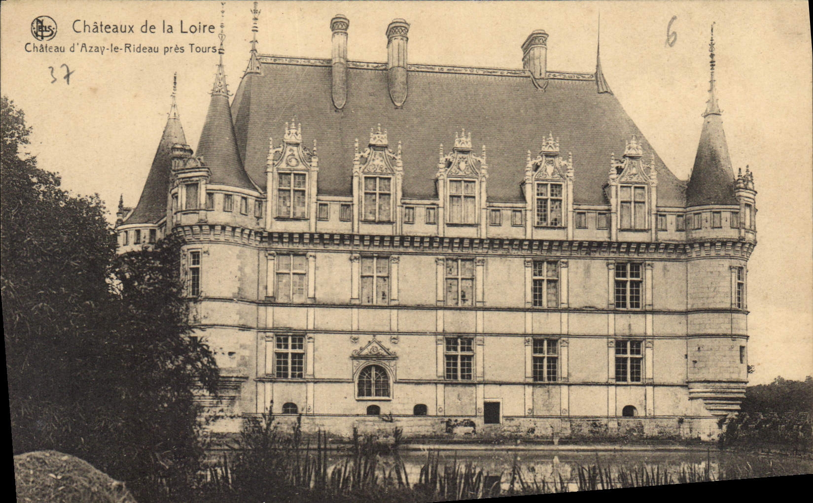 CPA Chateaux de la Loire Chateau d'Azay le Rideau pres Tours 