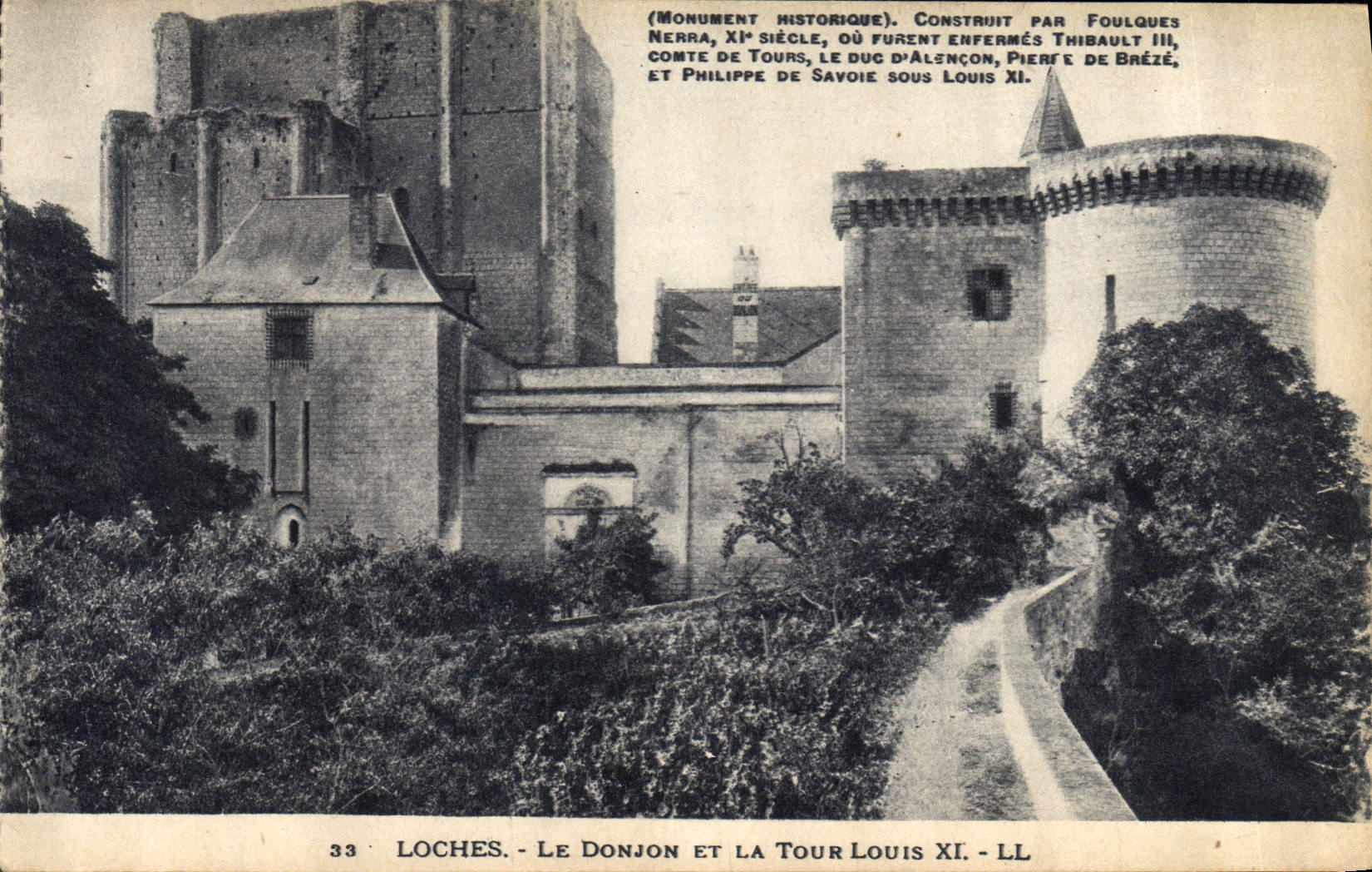 CPA Loches Le Donjon et la Tour Louis XI