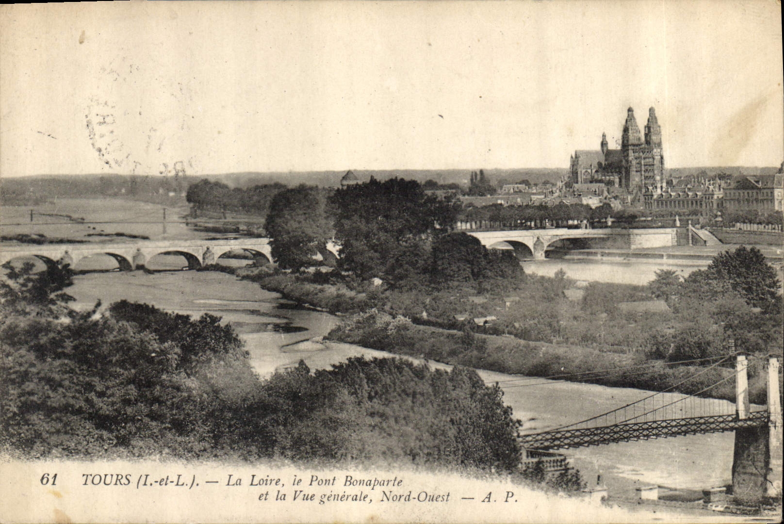 CPA Tours L et L La Loire Le Pont Bonaparte et la Vue generale Nord Ouest
