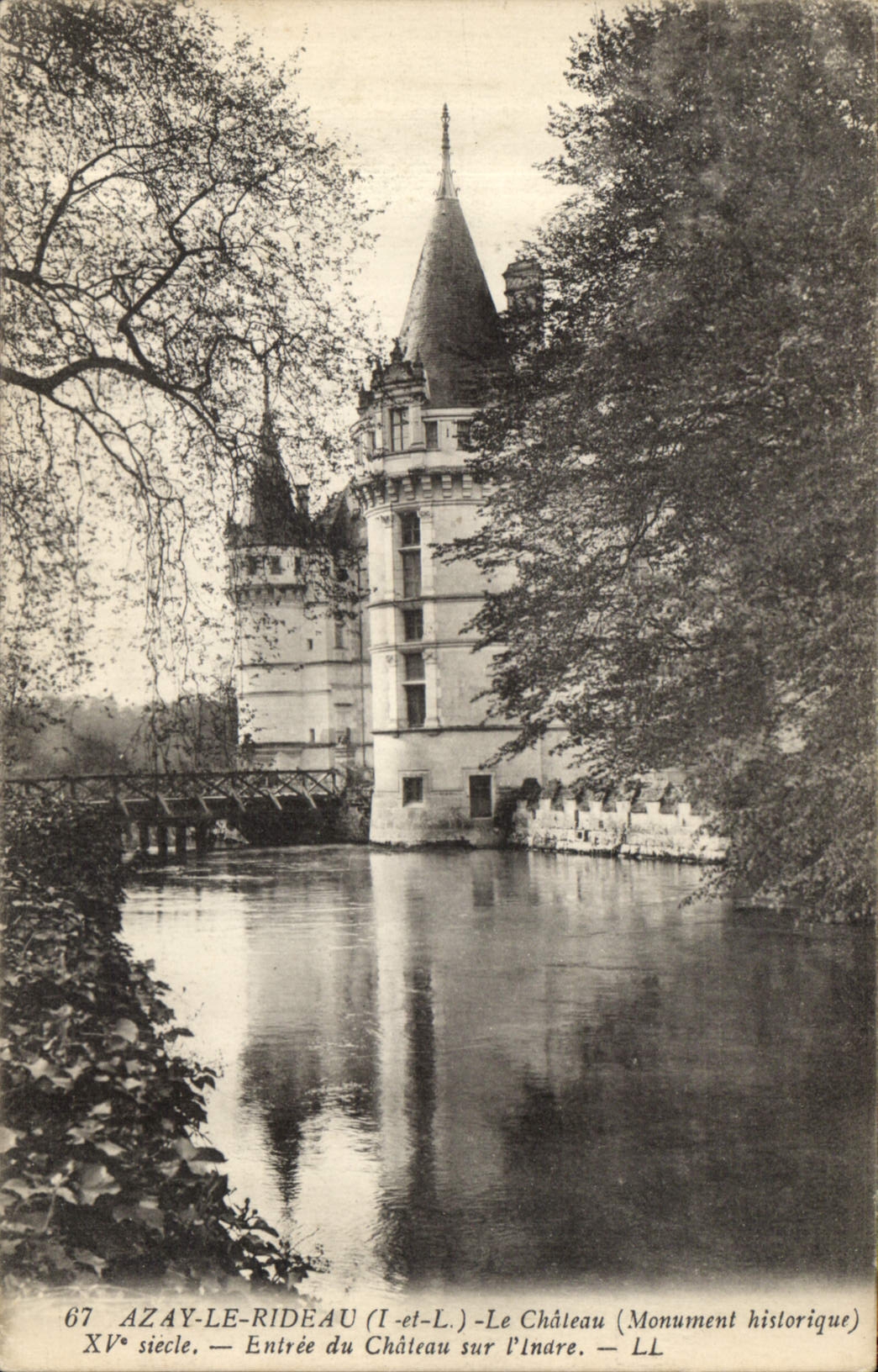 CPA Azay le Rideau L et L Le Chateau Monument Historique