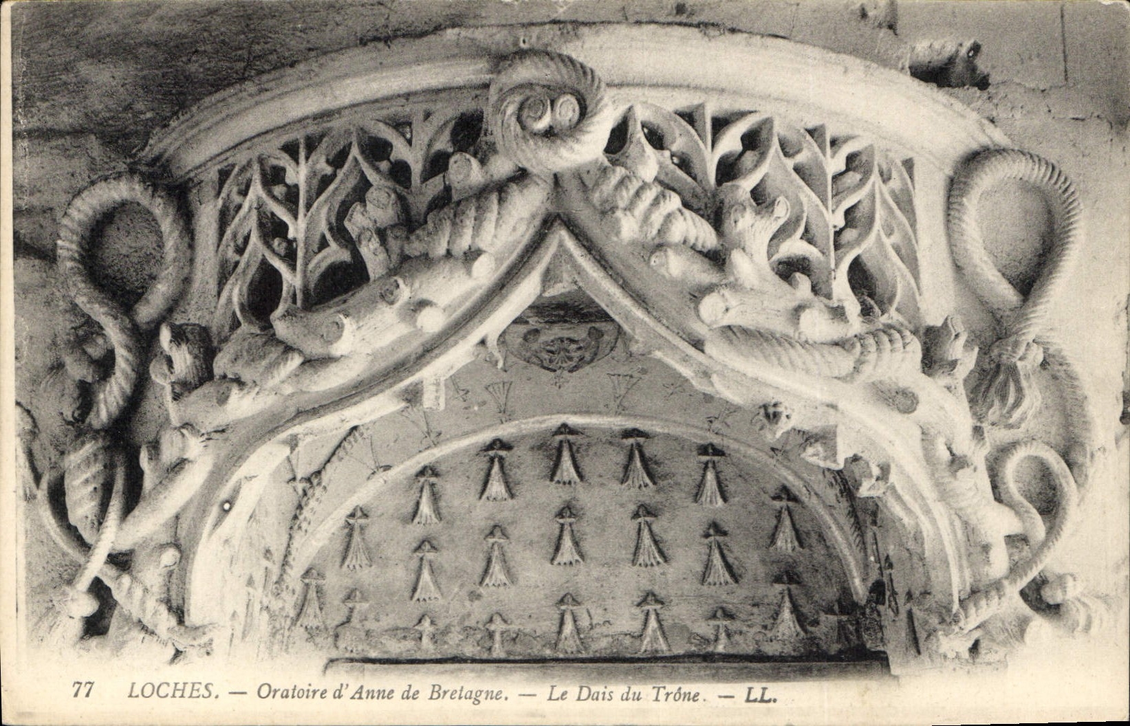 CPA Loches Oratoire d'Anne de Bretagne Le Dais du Trone 