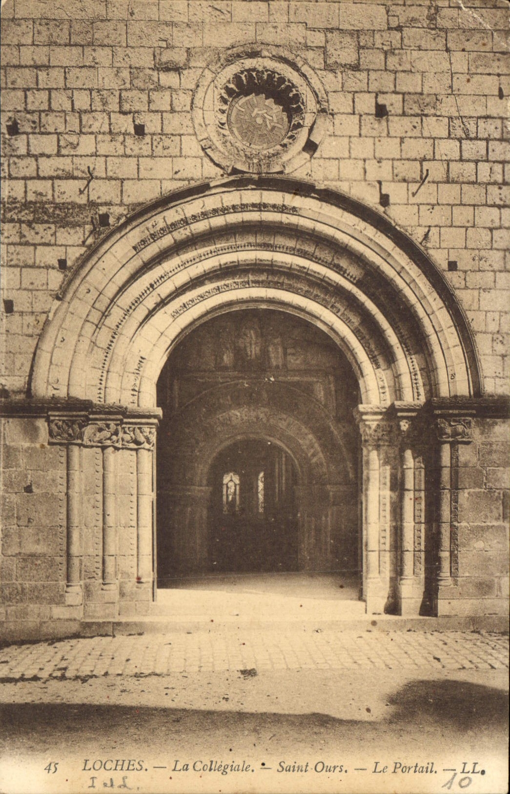 CPA Loches La Collegiale Saint Ours Le Portail 