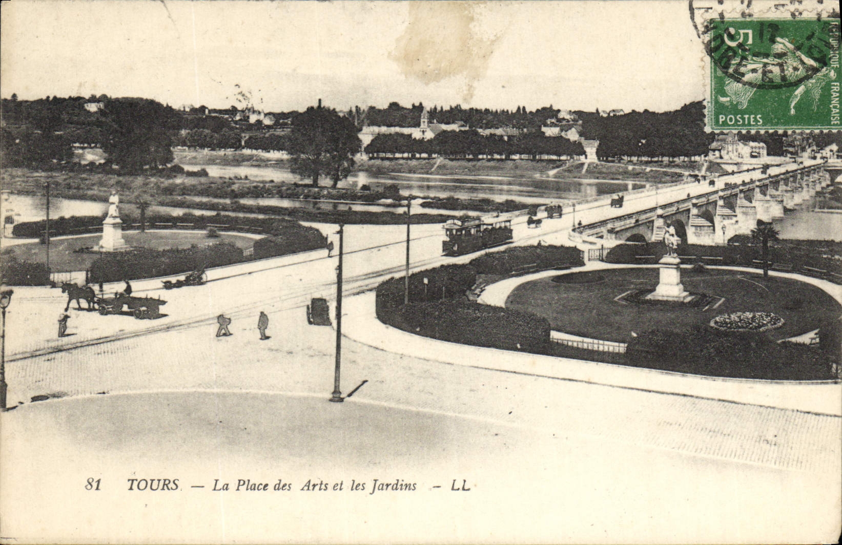 CPA Tours La Place des Arts et les Jardins 