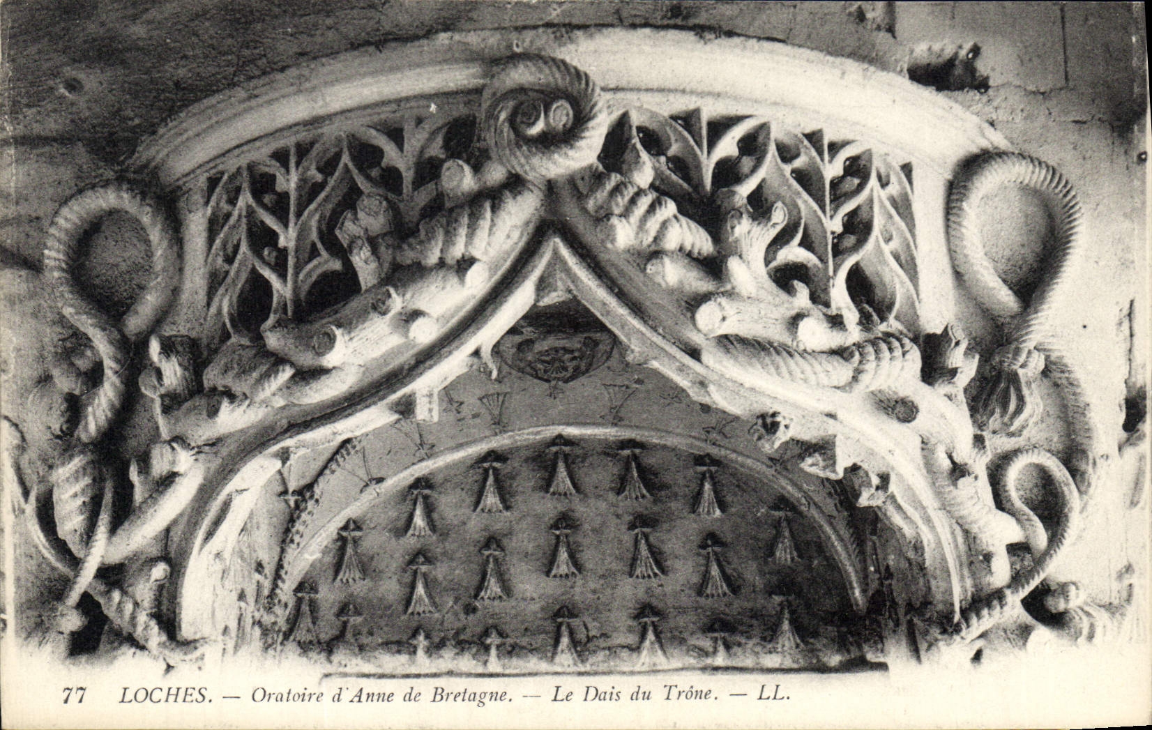 CPA Loches Oratoire d'Anne de Bretagne Le Dais du Trone