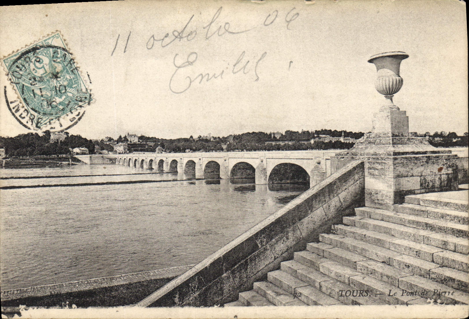 CPA Tours Le Pont de Pierre 