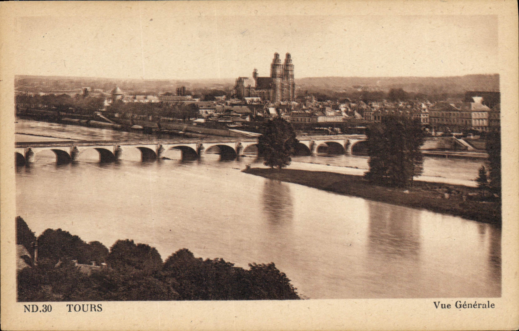CPA Tours Vue Generale 