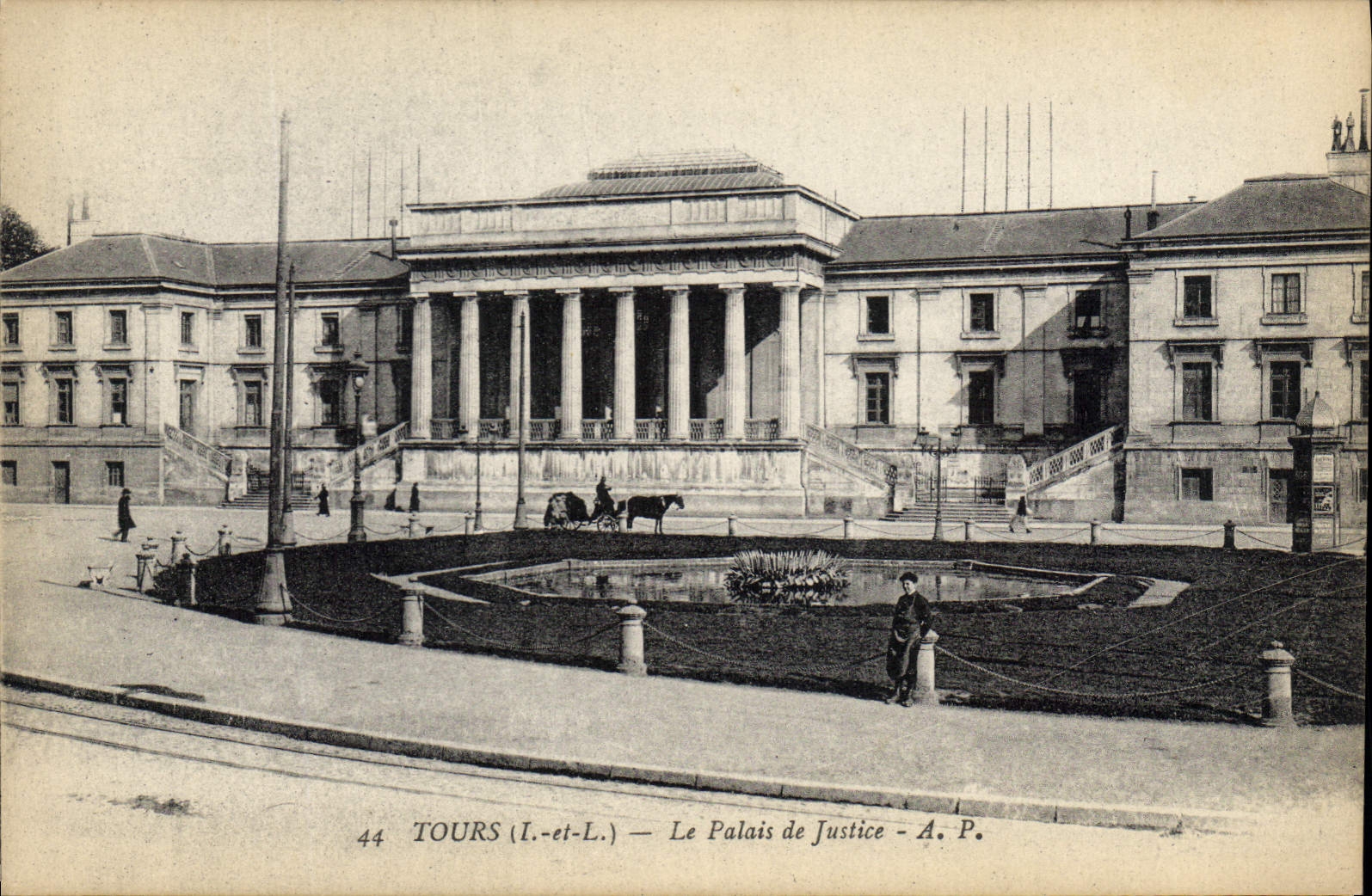 CPA Tours L et L Le Palais de Justice 