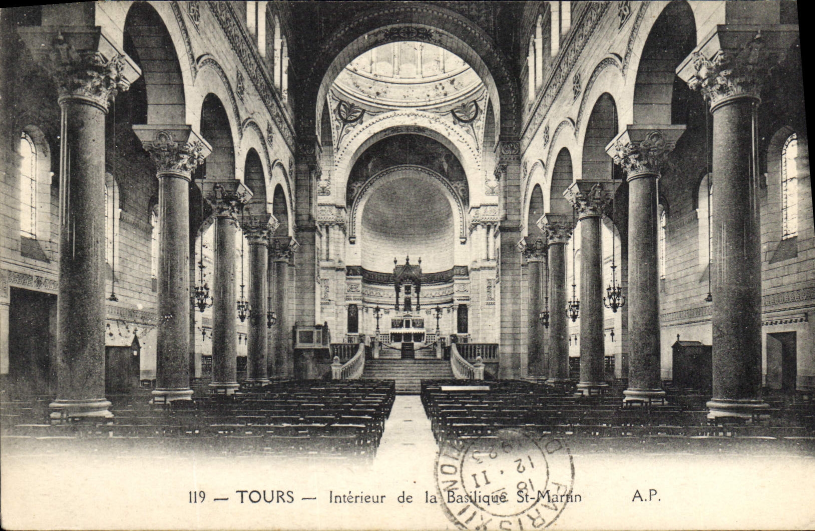 CPA Tours Interieur de la Basilique St Martin 