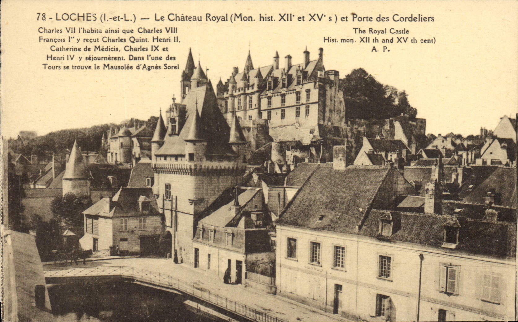 CPA Loches L et L Le Chateau Royal Mon Hist XII et XV et porte des Cordeliers