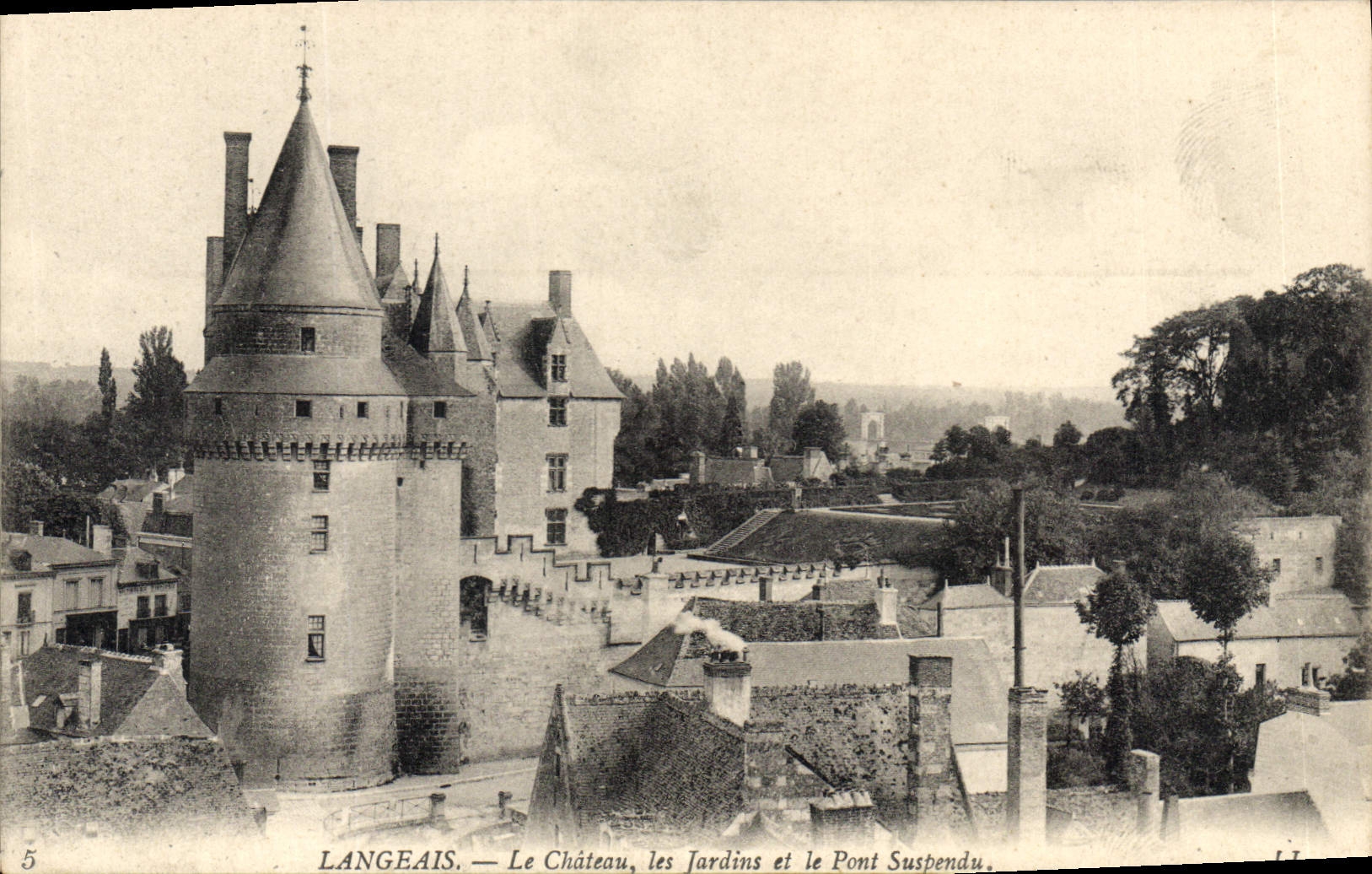CPA Langeais Le Chateau les Jardins et le Pont Suspendu 