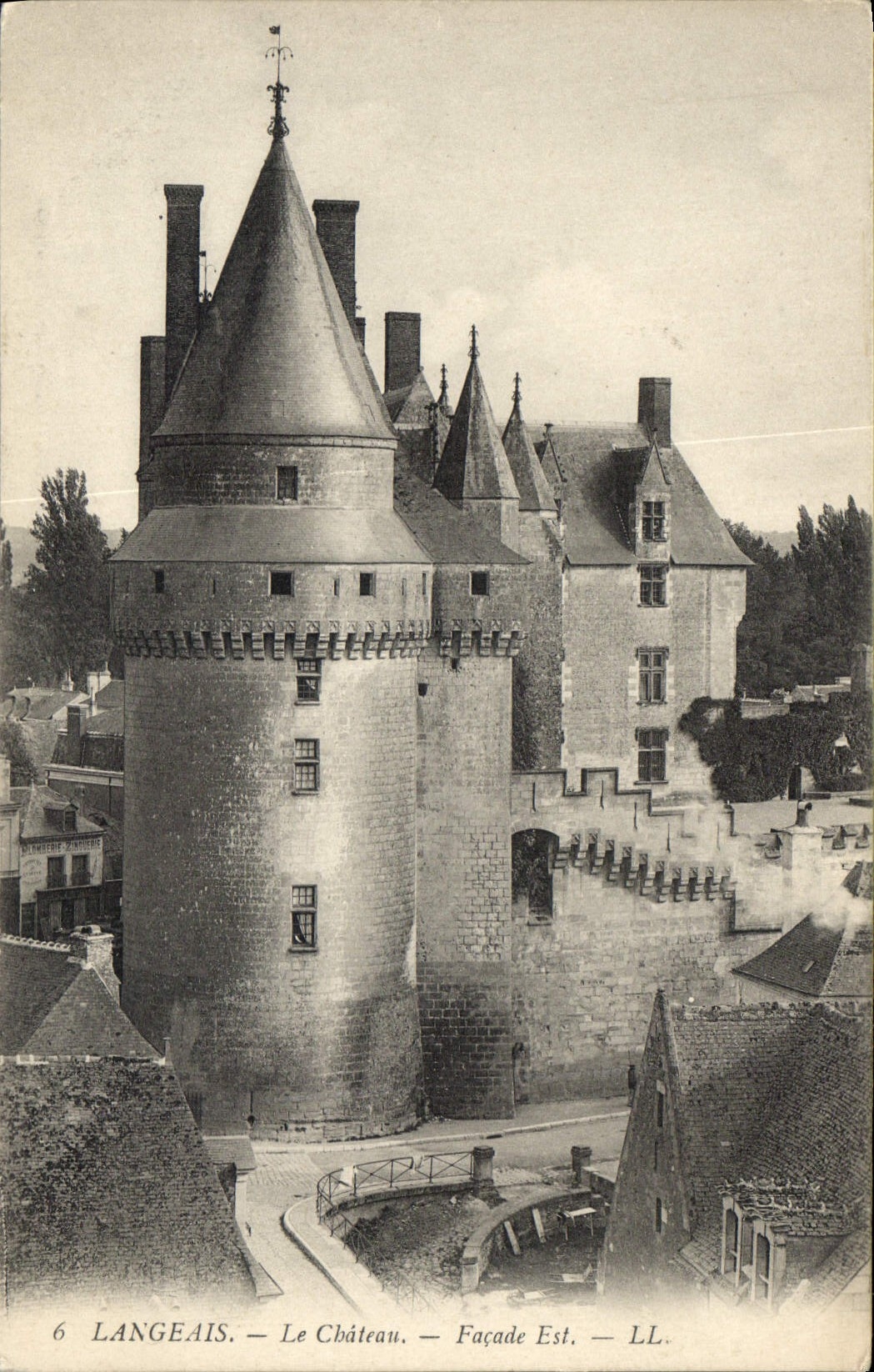 CPA Langeais le Chateau Facade Est 