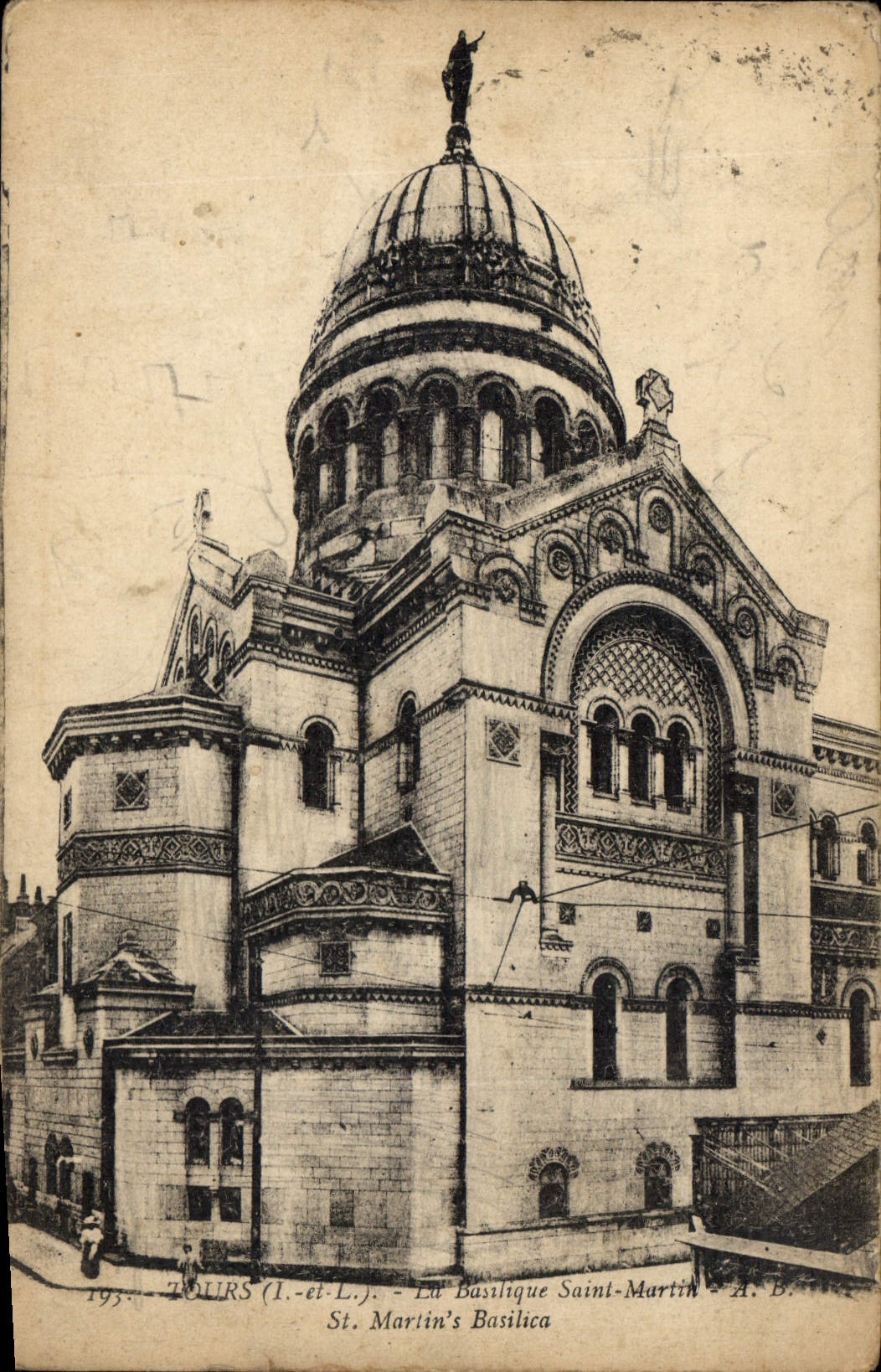 CPA Tours I et L la basilique Saint Martin 