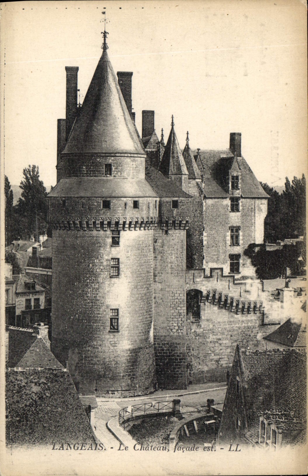 CPA Langeais le Chateau Facade Est 