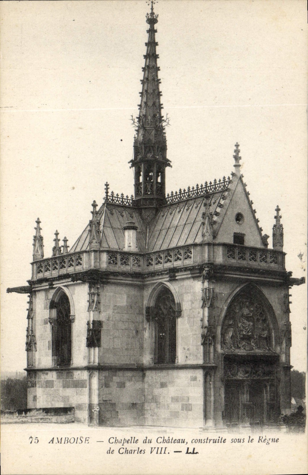 CPA Amboise Chapelle du Chateau construite sous le Regue de Charles VIII 