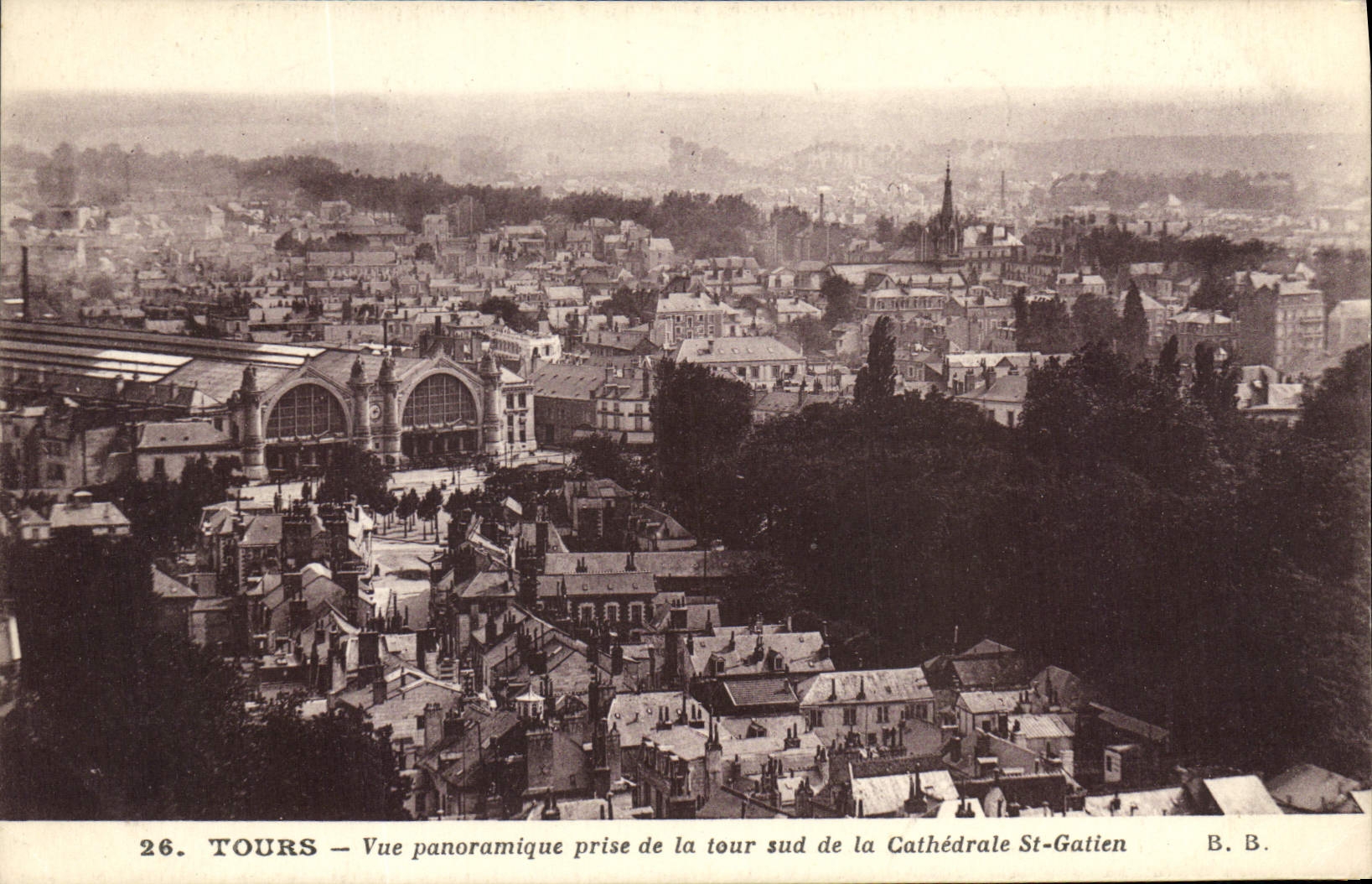 CPA Tours vue panoramique prise de la Tour sud de la Cathedrale St Gatien 